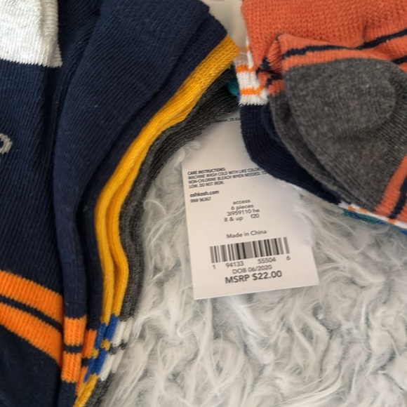 Boys 6 pack socks - Picture 2 of 3